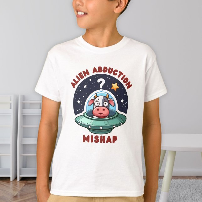 Lönsam Alien Abduction Mishap - Cute Confused Cow T Shirt (Skapare uppladdad)