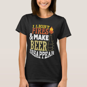 Lönsam Campfire Drinking Beer För manar 1 T Shirt