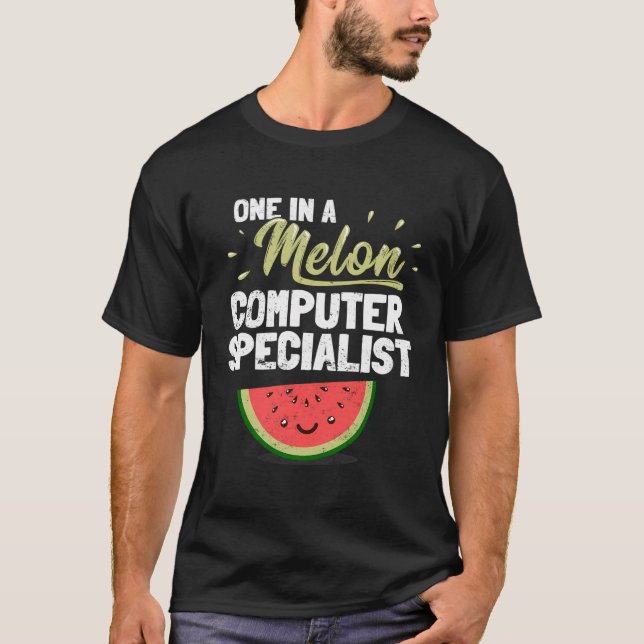 Lönsam datorspecialist t shirt (Framsida)