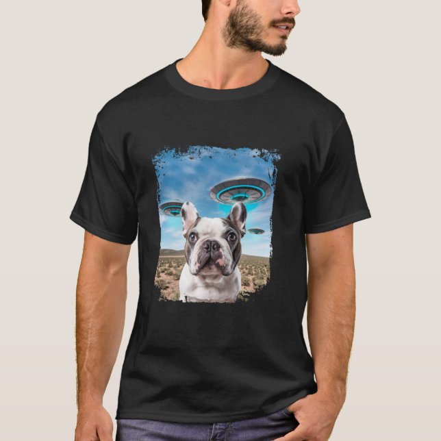 Lönsam Fransk Bulldog Hund Selfie med Alien UFO:s T Shirt (Framsida)
