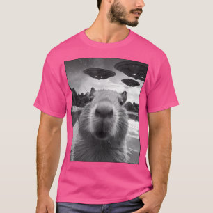 Lönsam grafik Capybara Selfie med Ufos Konstig Des T Shirt