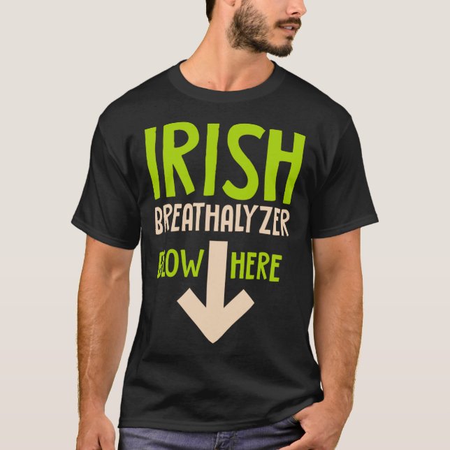 Lönsam irländsk andalysator blåser här saint patri t shirt (Framsida)