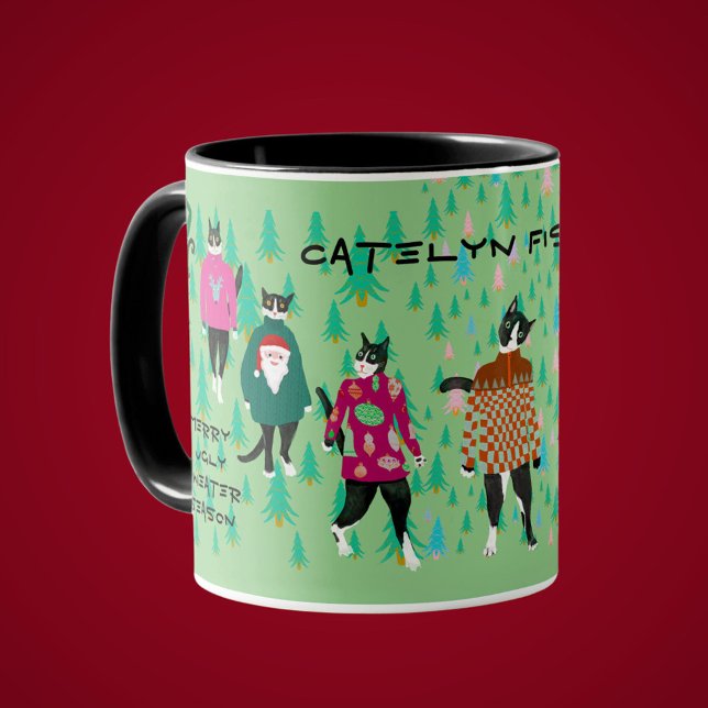 Lönsam katter i grönten Ljuskspråkiga julsötare Kaffemugg (Funny tuxedo cats strut the catwalk in their Ugly Christmas Sweaters. A cat lovers holiday gift mug )