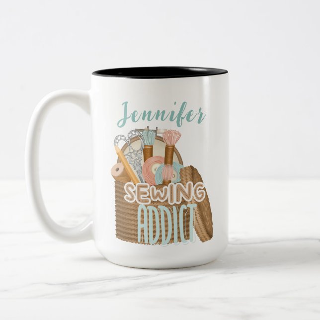 Lönsam Namn Seamstress Sewing Addict, Personlig Två-Tonad Mugg (Vänster)