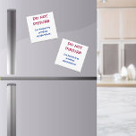 Lönsam Personlig stör inte magnet<br><div class="desc">Tycker du om att laga mat eller att känna någon annan som gör det? Du kan skapa perfekten hemma Chef-köket med den här söta lilla köksmagneten. Den humoristiska röda och blå texten lyder: "TÄNK INTE IGRIB I förbereder ett annat mästerverk." Till och med en 5-stjärnig kock behöver en känsla av...</div>