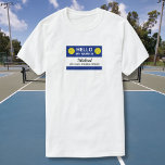 Lönsam Pickleball Min Namn är Beroende till Pickle T Shirt<br><div class="desc">Om du spelar pickleball vet du att idrotten kan vara beroendeframkallande. Den här roliga t-shirt-skjortan lyder "Hej,  My namn är (eget namn) och jag har ett problem med pickleball. Alla dina pickleball-vänner kommer att få skjortan. Ändra enkelt linjen grund till anpassningsbarna.</div>