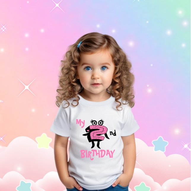 Lönsam rosa nummer två baby-kroppsdräkt t shirt (Skapare uppladdad)