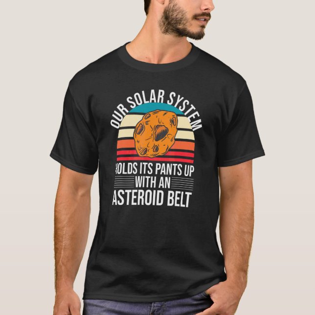 Lönsam solfångaranläggning håller Byxor i gång med T Shirt (Framsida)