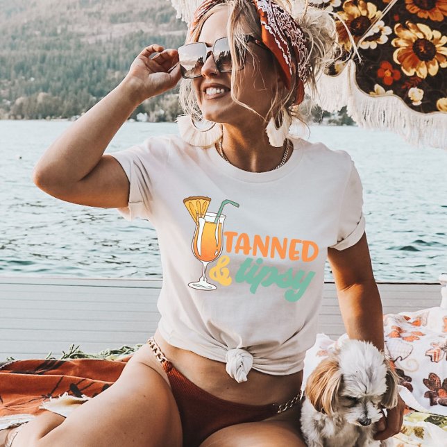 Lönsam sommaruppehåll, Retro Beach Vibes T Shirt (Skapare uppladdad)