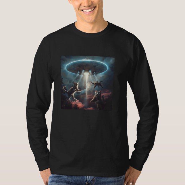 Lönsamma katter med UFO:s Alien Invasion T Shirt (Framsida)