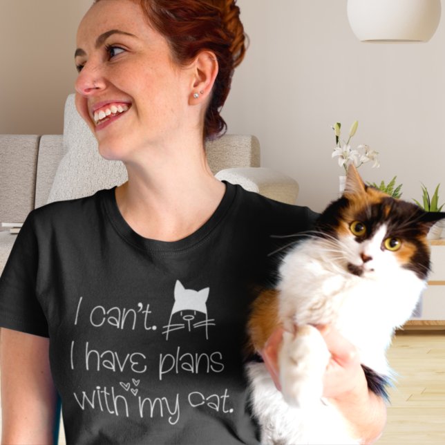 Lönsamma planer med min katt, vit typografi t shirt (Skapare uppladdad)