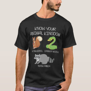 Lönsamt djurriket Skunk Racoon Snake Pun T Shirt