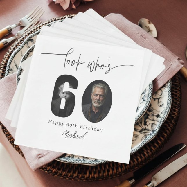 Look Who’s 60 Custom Photo Birthday Party Napkins Pappersservett (Skapare uppladdad)