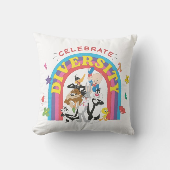 LOONEY TUNES™ - Celebrate Diversity Pride Rainbow Kudde (Framsida)