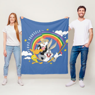 LOONEY TUNES™ - Love Yourself Pride Badge Fleecefilt