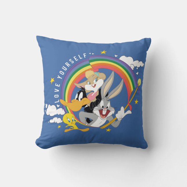 LOONEY TUNES™ - Love Yourself Pride Badge Kudde (Framsida)