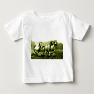 Löpande hästar t-shirt