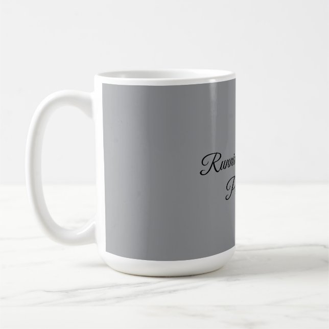 Löper på kaffe och ren kaos. kaffemugg (Vänster)