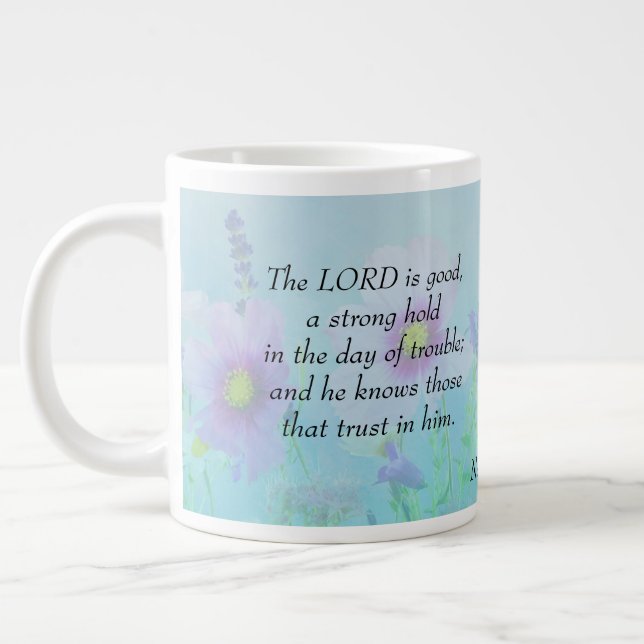 Lord Is Bra - Nahum 1:7 Jumbo Mugg (Vänster)