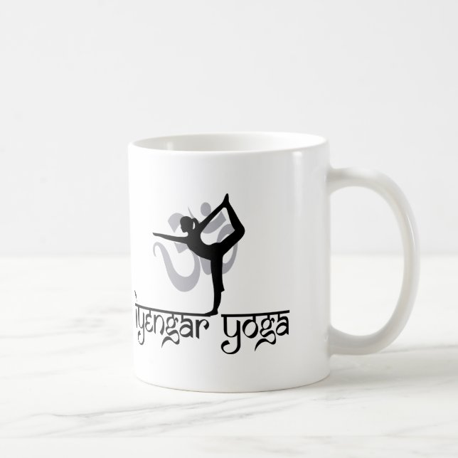 Lorden av dansen poserar den Iyengar Yogagåvan Kaffemugg (Höger)