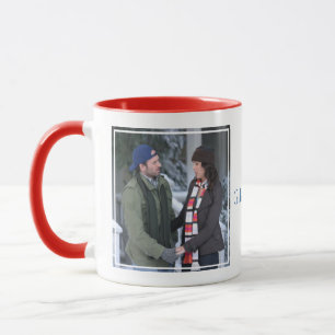 Lorelai & Luke Holding Händer i Snö Mugg
