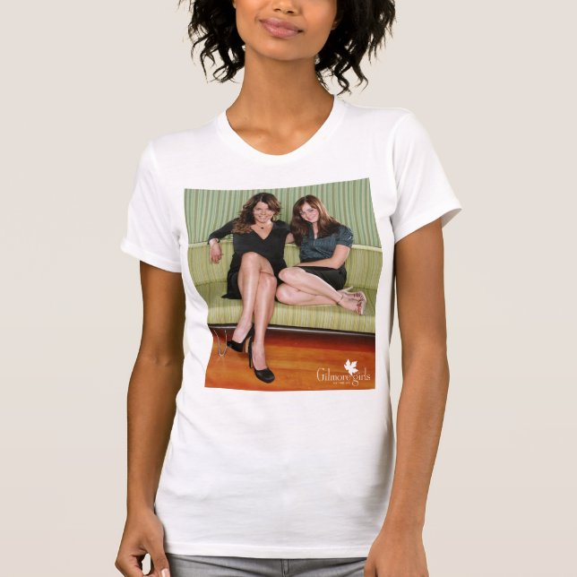 Lorelai & Rory Sitta på Couch Porträtt T Shirt (Framsida)