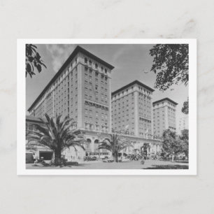 Los Angeles, CA View of Biltmore Hotel and Stree Vykort