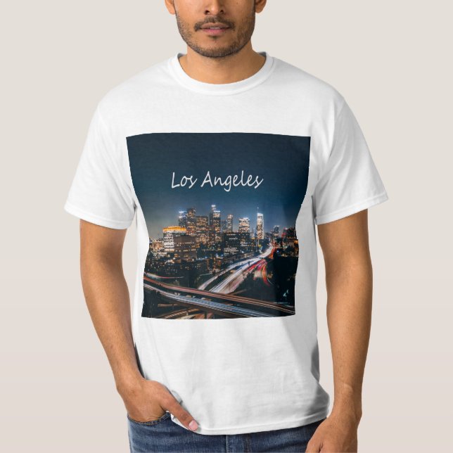 Los Angeles California City Skyline på natten T Shirt (Framsida)