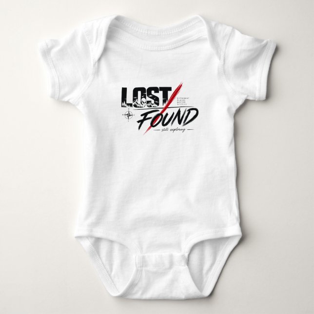 Lost Found – Adventure & Wanderlust Typography Des T Shirt (Framsida)