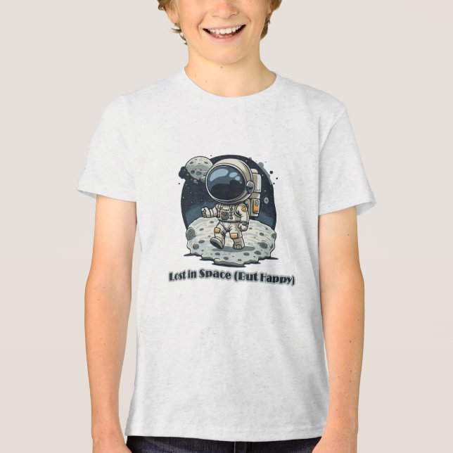 Lost in Space (But Happy) – Cute Astronaut Design T Shirt (Framsida)