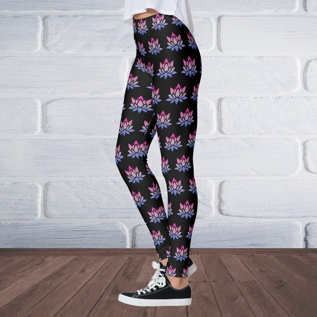 Lotus blommblå rosa i svart leggings (Skapare uppladdad)