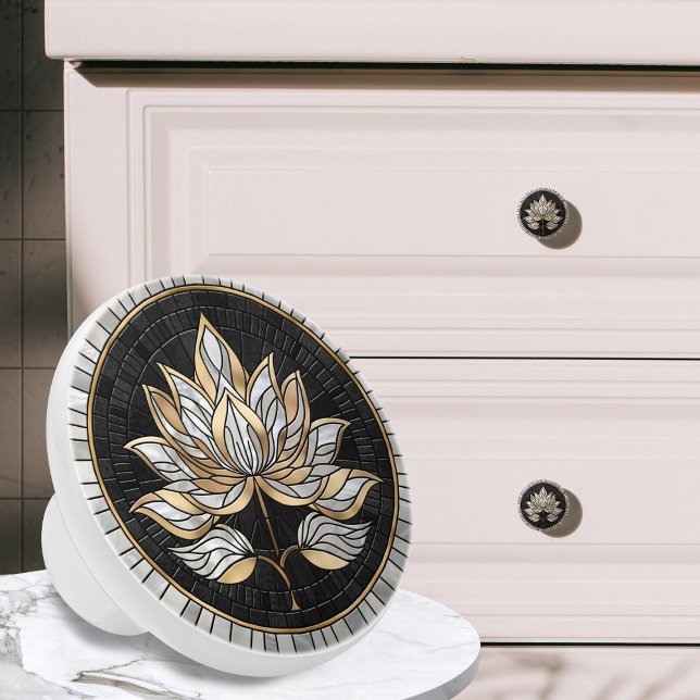 Lotus Flower - Black, Pearl och Guld Knopp (Skapare uppladdad)