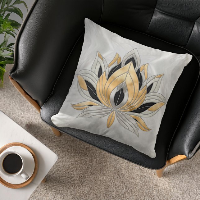 Lotus Flower - Black, Pearl och Guld Kudde (Skapare uppladdad)