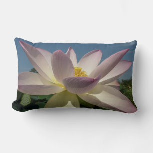 Lotus Flower och Blå himmel I Lumbarkudde