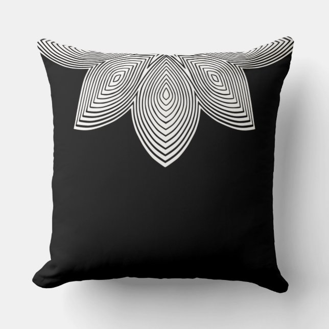 Lotus Flower Tribal Lumbar Pillow Kudde (Framsida)