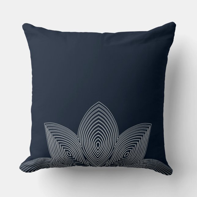 Lotus Flower Tribal Lumbar Pillow Kudde (Framsida)