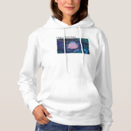 Lotus i mörkt vatten t shirt