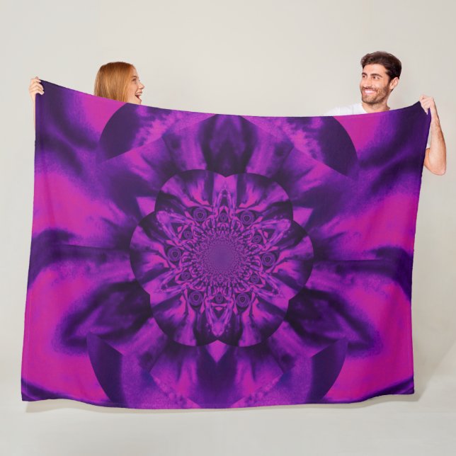 Lotus in Rosa and Lila Satin Fleece Blanket (På plats)