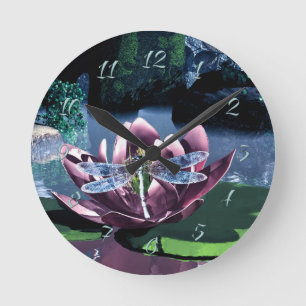 Lotus och Dragonfly Rund Klocka