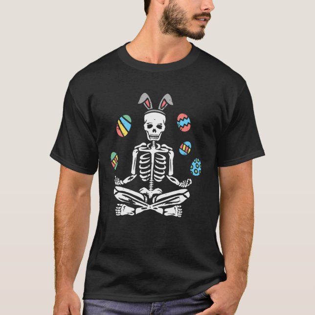 Lotus Skeleton Bunny Ears Eggs  Yoga Happy Easter  T Shirt (Framsida)