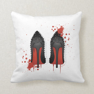 LOUBOUTIN stänker & dryper Kudde