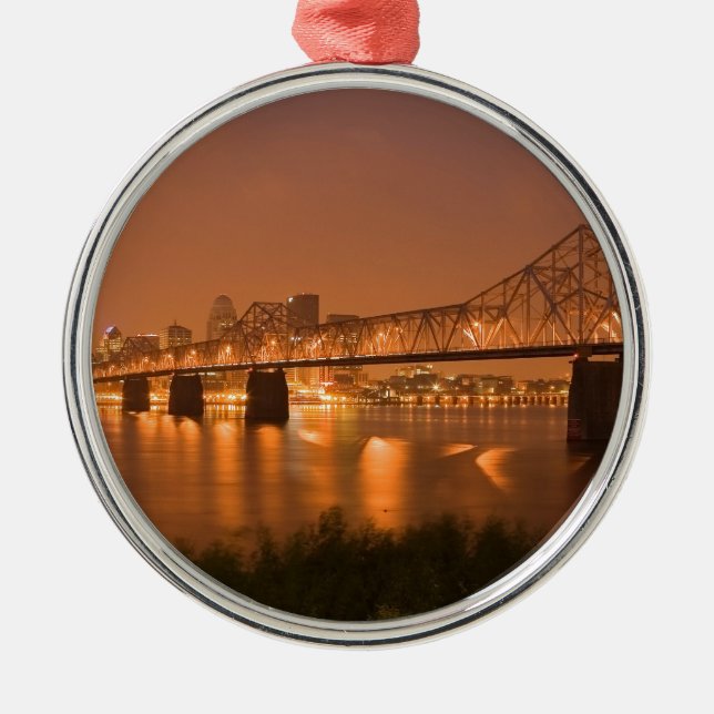 Louisville Kentucky nattljus överbryggar Ohio Julgransprydnad Metall (Framsidan)