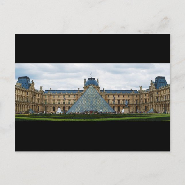 Louvre Museums Courtyard med Pyramid Vykort (Framsida)