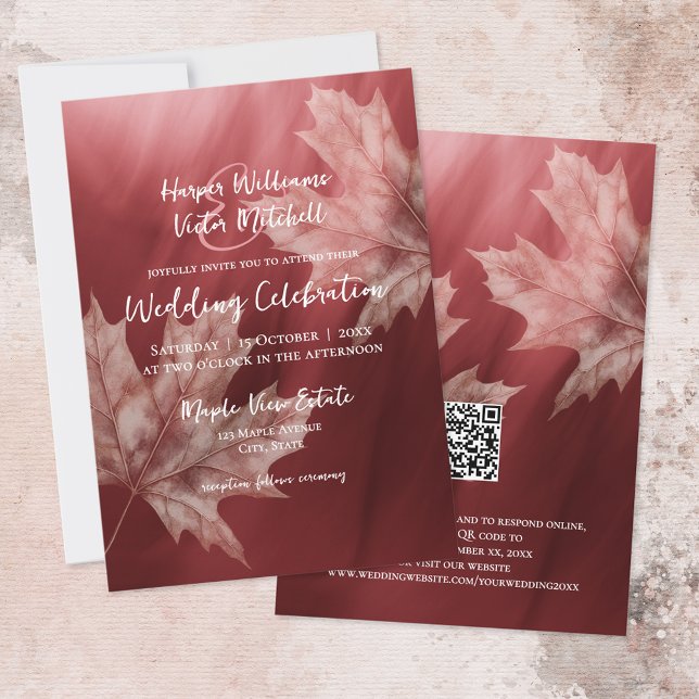 löv i maronkulan accentuerar allt i ett inbjudningar (front & back views - fall wedding maroon with maple leaves accent)