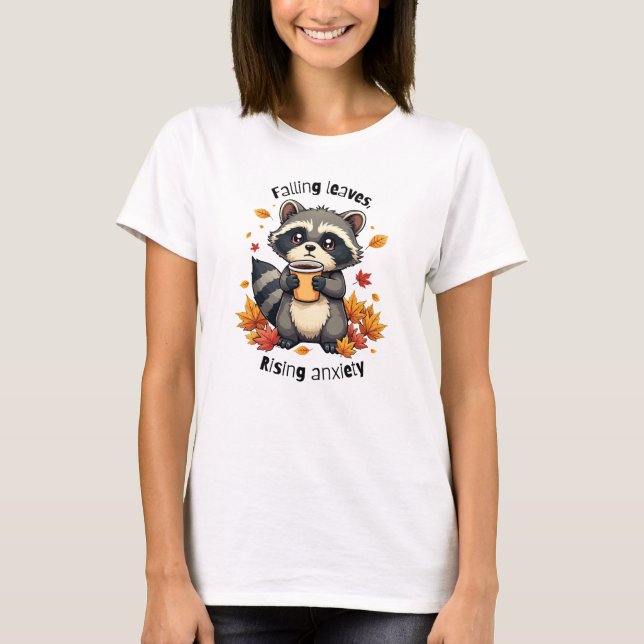 Löv och ångest - Cute Raccoon med kaffe T Shirt (Framsida)