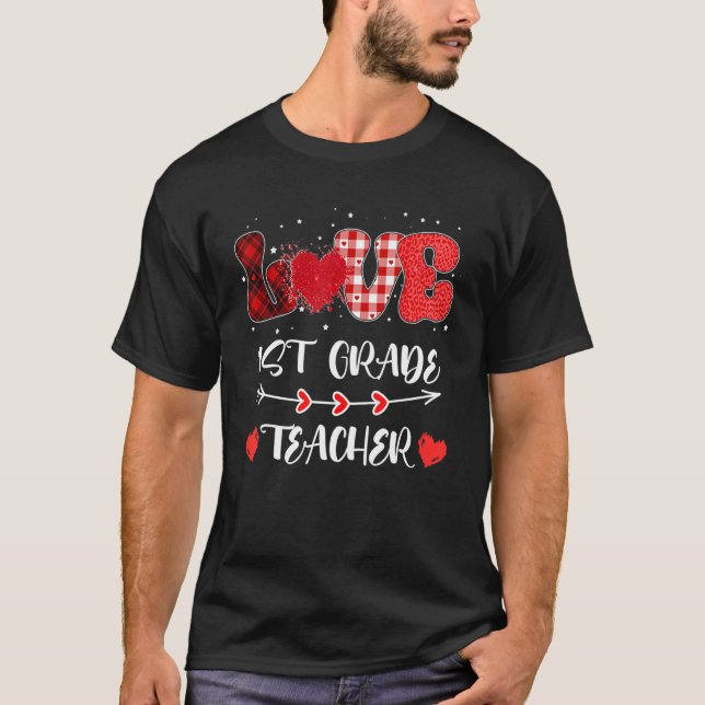 Love 1st Grade Teacher Heart Leopard Buffalo Plaid T Shirt (Framsida)