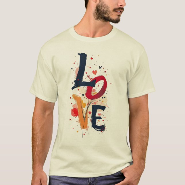 LOVE Abstrakt Målad Typografi T-Shirt – Konstnärli (Framsida)