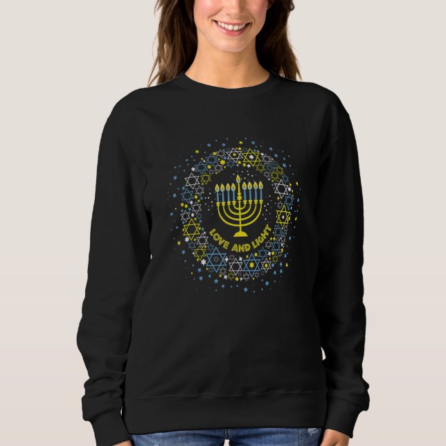 Love And Light Hanukkah Jew Menorah Jewish Chanuka T Shirt (Framsida)