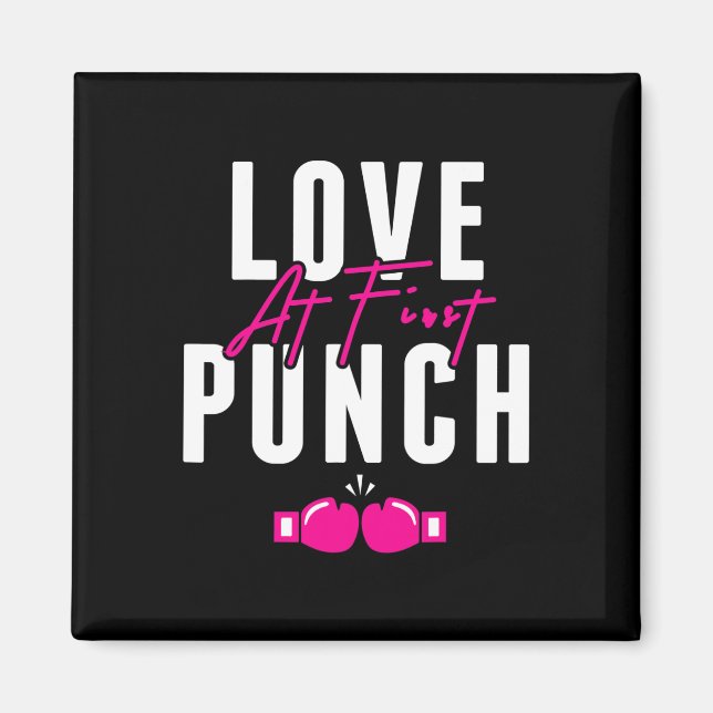 Love At First Punch Girl Kickboxing Cardio Workout Magnet (Framsidan)