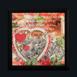 Love birds Heart Red Art Collage Smyckeskrin<br><div class="desc">Konsten i kärlek,  med vilda fåglar,  valentinhjärtan och segerrika vintagar för att säga att jag Kärlek er. En underbar kärlekskonst.</div>